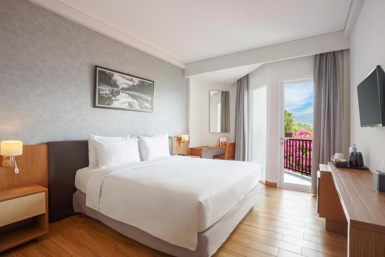 Swiss-Belinn Luwuk Exterior photo