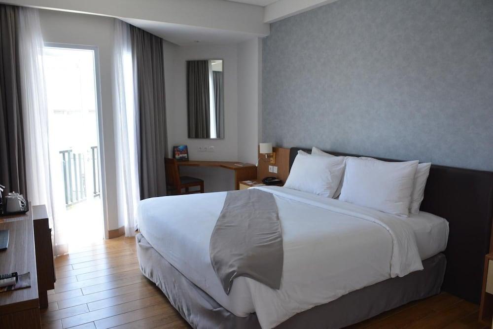 Swiss-Belinn Luwuk Exterior photo