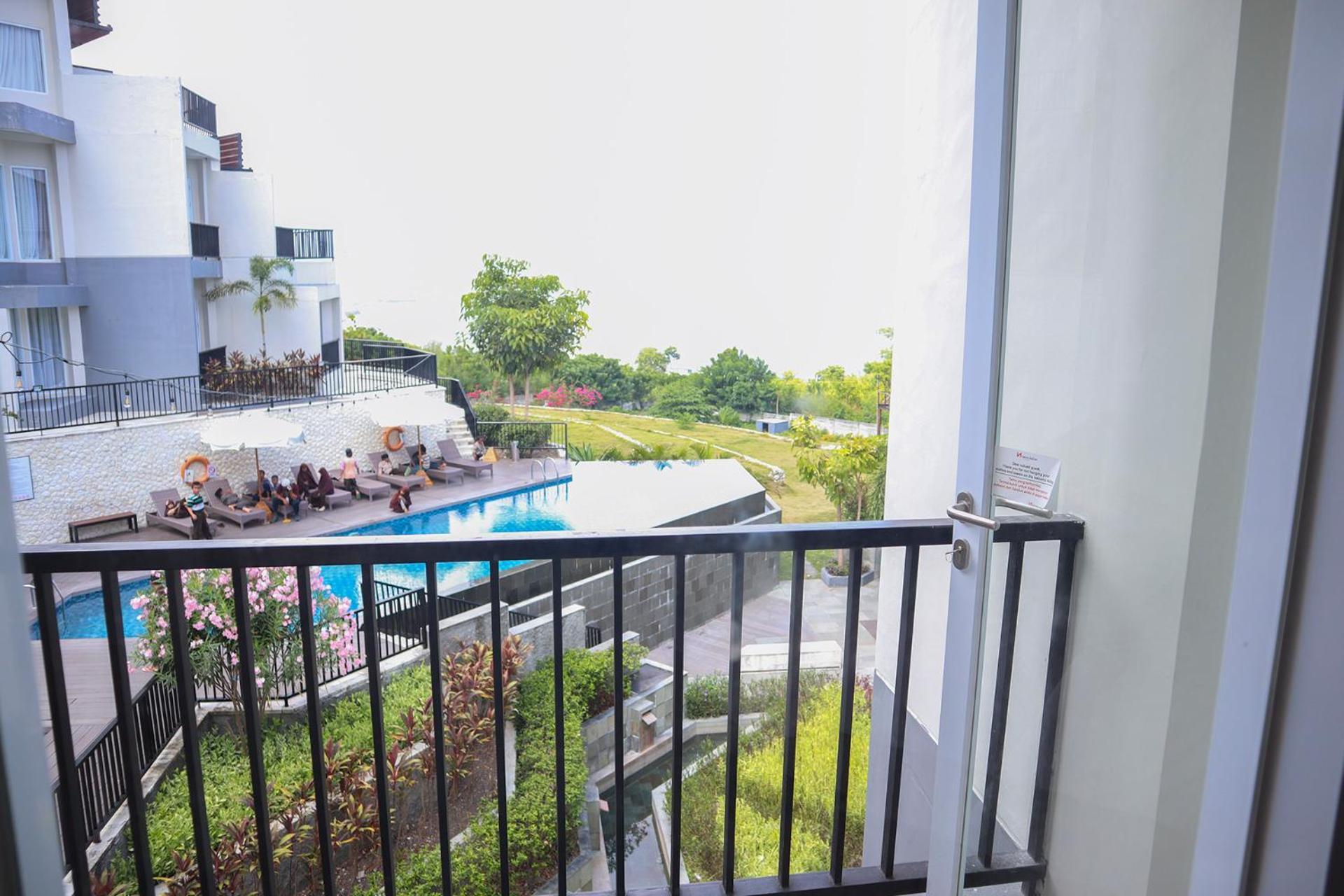 Swiss-Belinn Luwuk Exterior photo