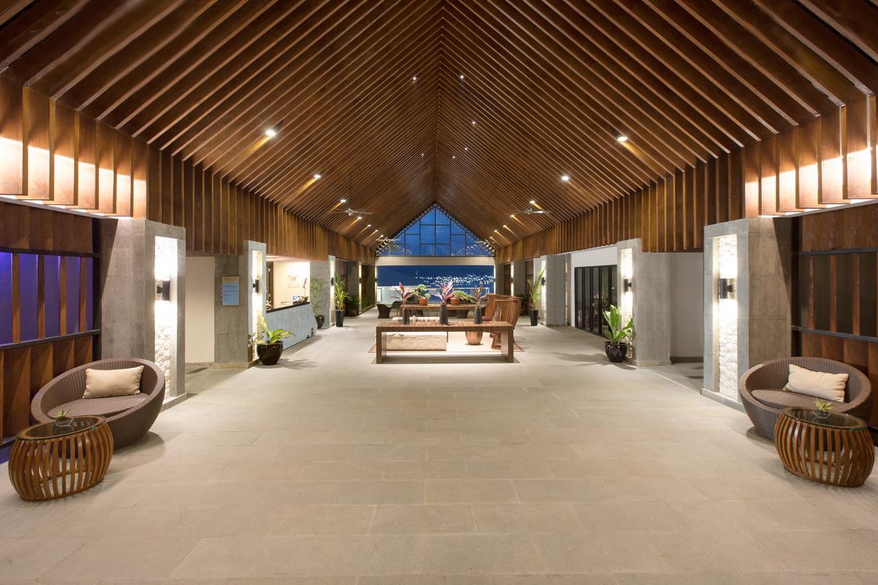 Swiss-Belinn Luwuk Exterior photo